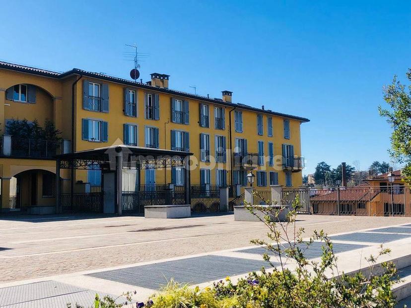 Trilocale piazza Libertà 1, Centro, Missaglia — foto 30 di 46