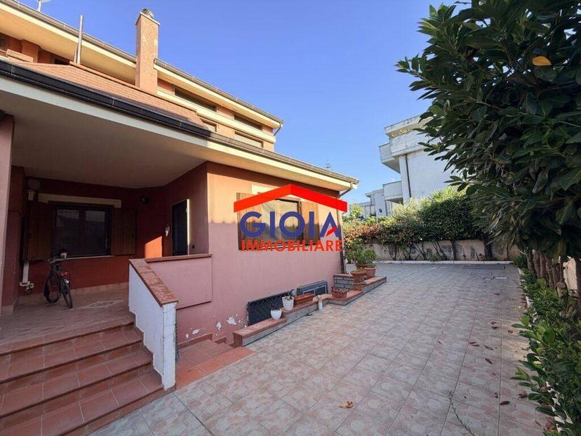 Villa unifamiliare via Gorizia 29, Mondragone — foto 22 di 38