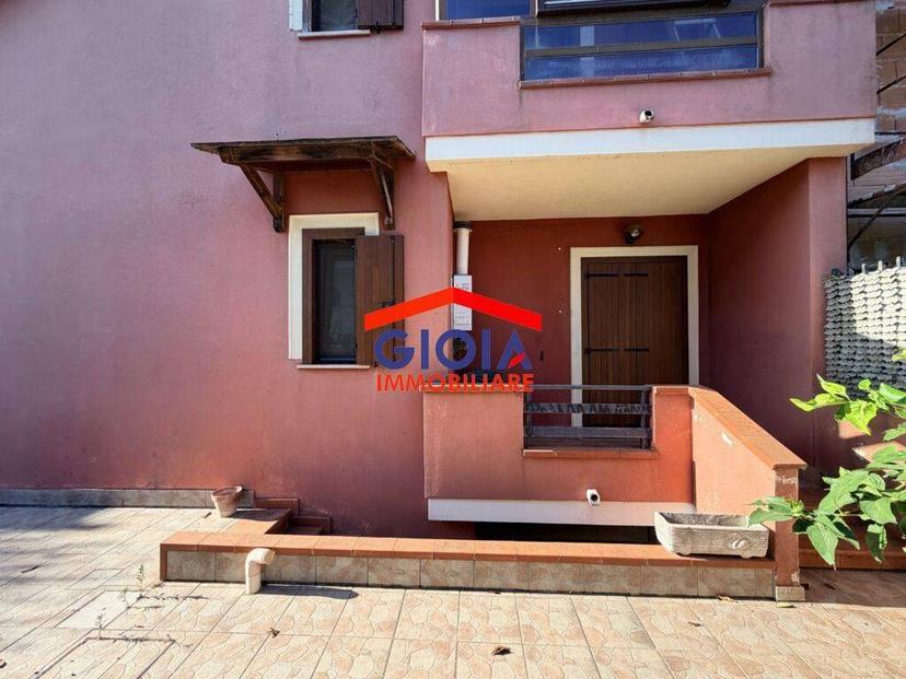 Villa unifamiliare via Gorizia 29, Mondragone — foto 29 di 38