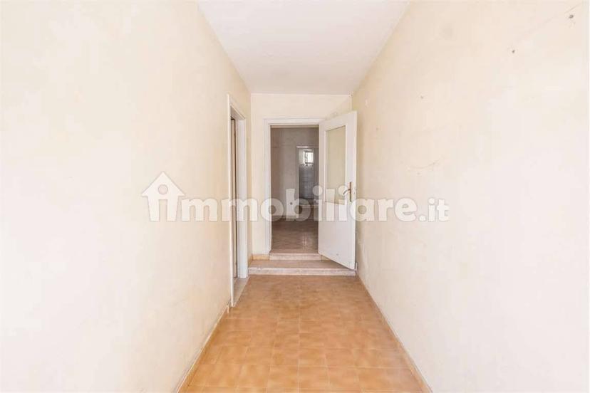 Appartamento da ristrutturare, Centro, Collecorvino — foto 23 di 48