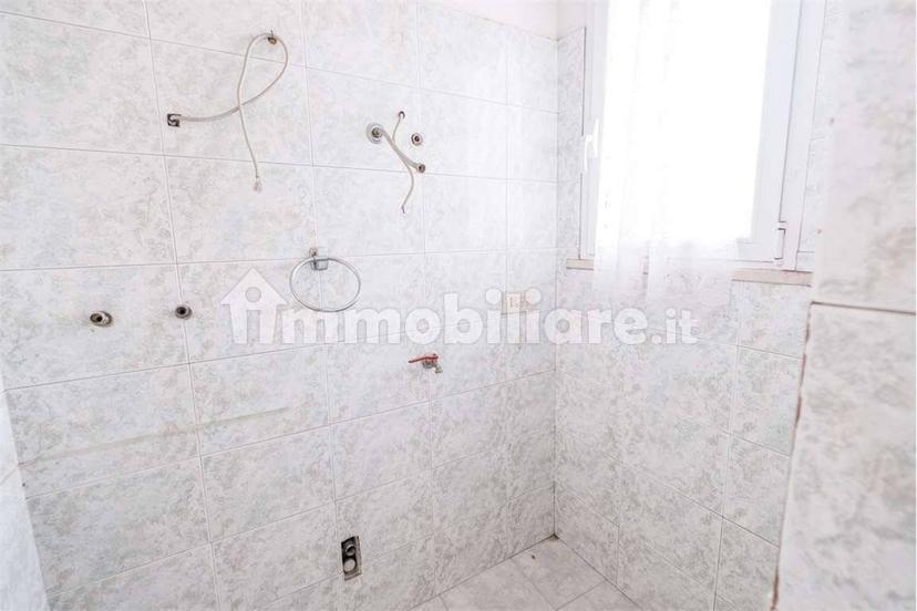 Appartamento da ristrutturare, Centro, Collecorvino — foto 3 di 48