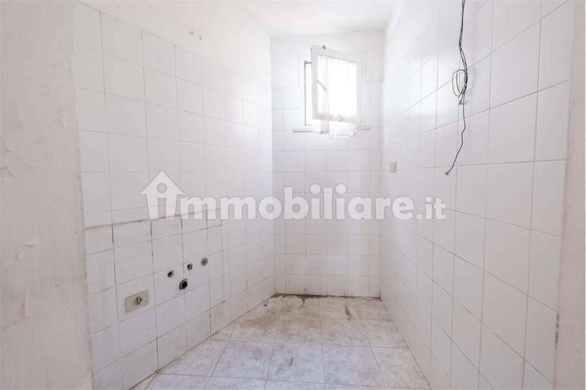 Appartamento da ristrutturare, Centro, Collecorvino — foto 7 di 48
