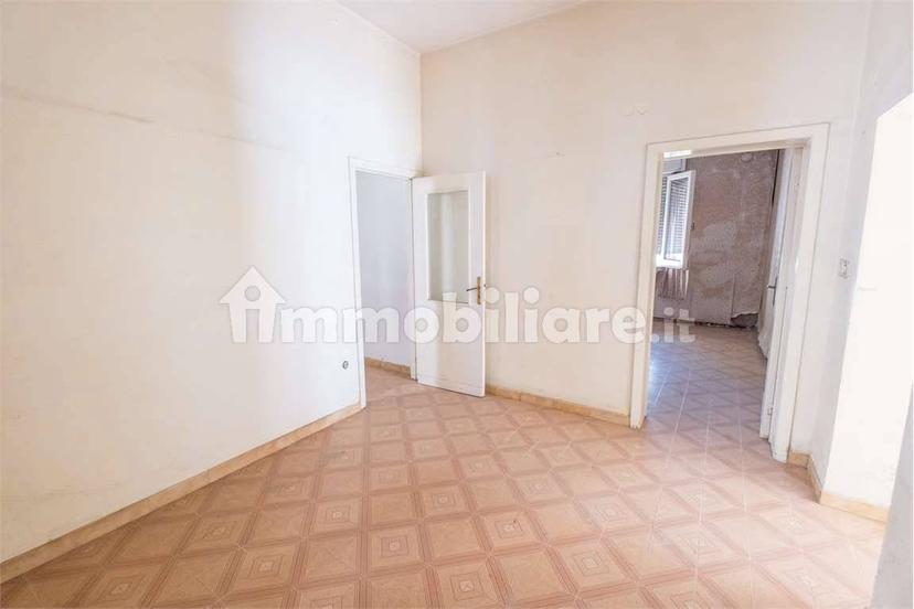 Appartamento da ristrutturare, Centro, Collecorvino — foto 4 di 48