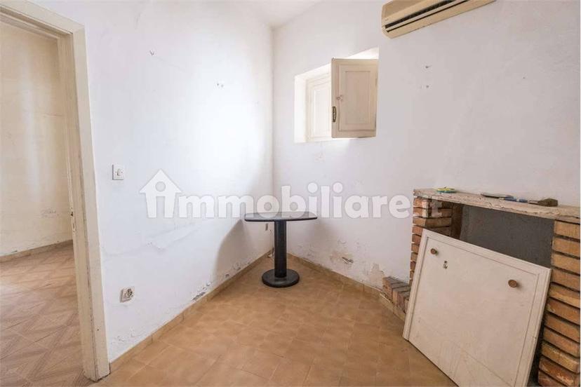 Appartamento da ristrutturare, Centro, Collecorvino — foto 39 di 48