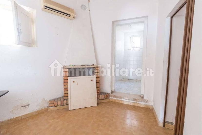 Appartamento da ristrutturare, Centro, Collecorvino — foto 26 di 48