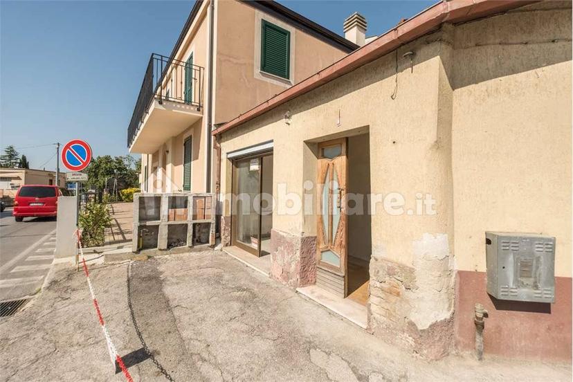 Appartamento da ristrutturare, Centro, Collecorvino — foto 25 di 48