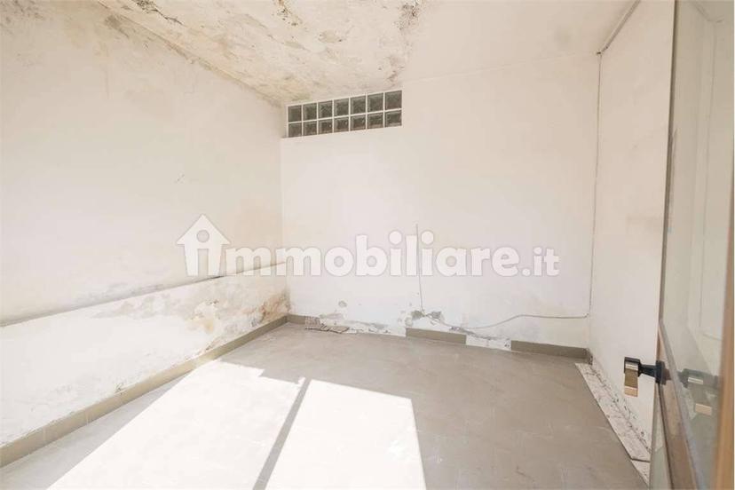 Appartamento da ristrutturare, Centro, Collecorvino — foto 22 di 48