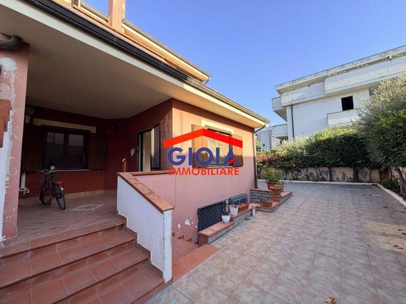 Villa unifamiliare via Gorizia 29, Mondragone — foto 18 di 38
