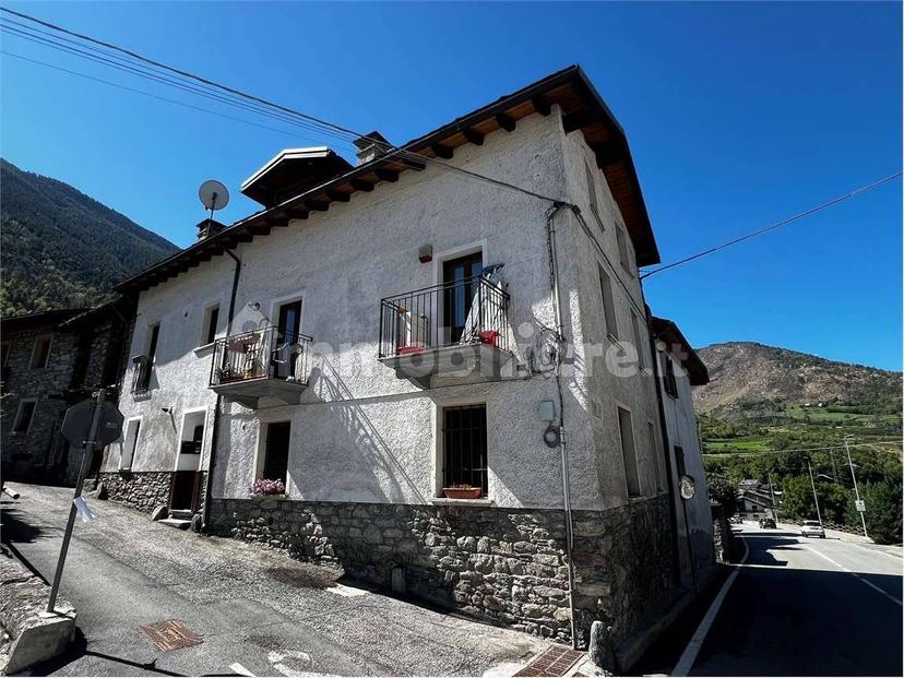 Bilocale ottimo stato, Centro, Aymavilles — foto 2 di 16