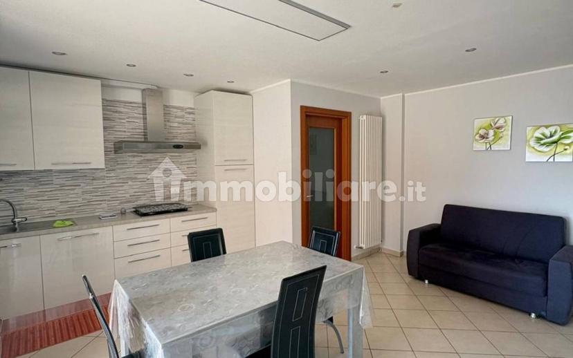 Trilocale via Sulmona 8, Spoltore — foto 2 di 29