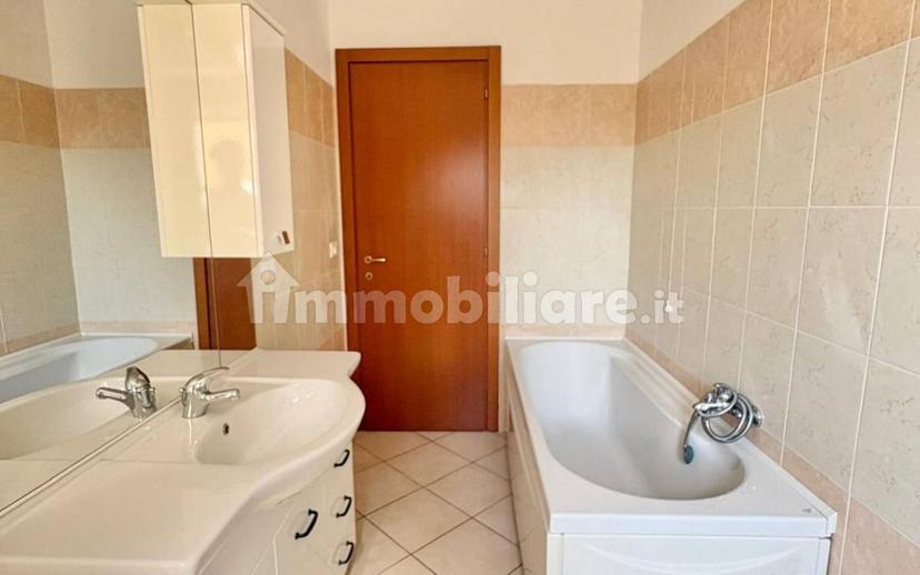 Trilocale via Sulmona 8, Spoltore — foto 8 di 29