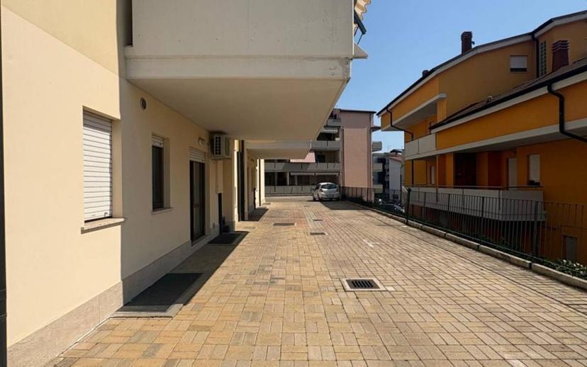 Trilocale via Sulmona 8, Spoltore — foto 3 di 29