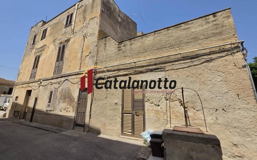 Terratetto unifamiliare via Agostino Bertani, Centro, Castelvetrano — foto 3 di 6