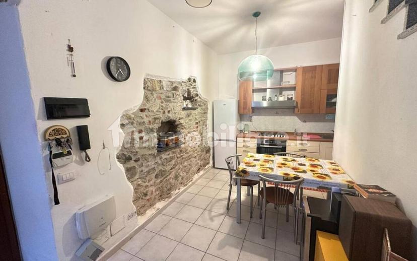Quadrilocale ottimo stato, su più livelli, Casano Dogana Isola, Luni — foto 2 di 11