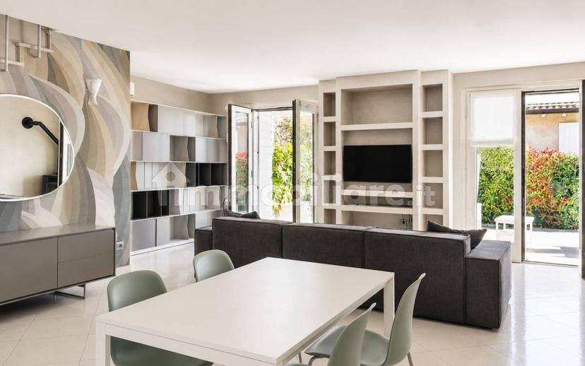 Villa unifamiliare, ottimo stato, 178 m², Polpenazze del Garda — foto 3 di 22