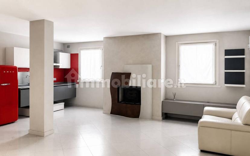 Villa unifamiliare, ottimo stato, 178 m², Polpenazze del Garda — foto 2 di 22