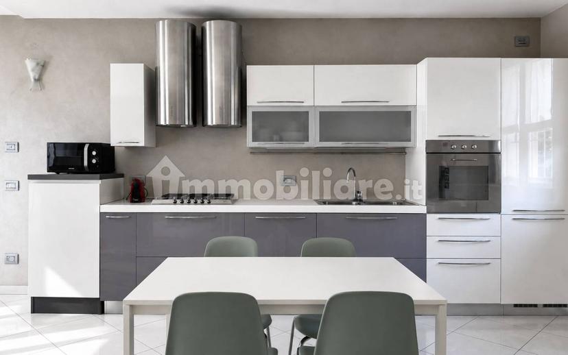 Villa unifamiliare, ottimo stato, 178 m², Polpenazze del Garda — foto 10 di 22
