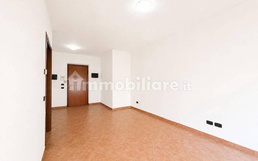 Appartamento via Papa Giovanni Paolo II 5, Landriano — foto 9 di 18