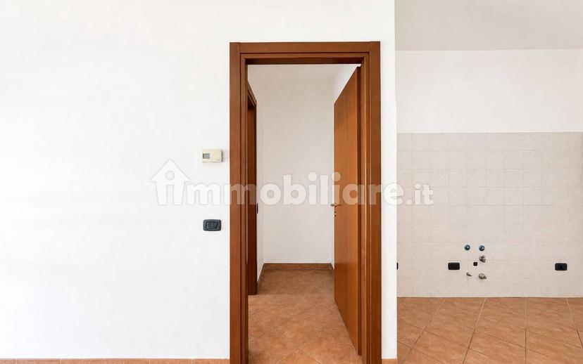 Appartamento via Papa Giovanni Paolo II 5, Landriano — foto 7 di 18