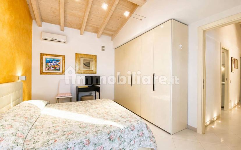 Villa unifamiliare, ottimo stato, 178 m², Polpenazze del Garda — foto 5 di 22