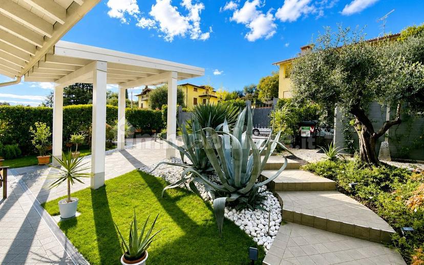 Villa unifamiliare, ottimo stato, 178 m², Polpenazze del Garda — foto 18 di 22