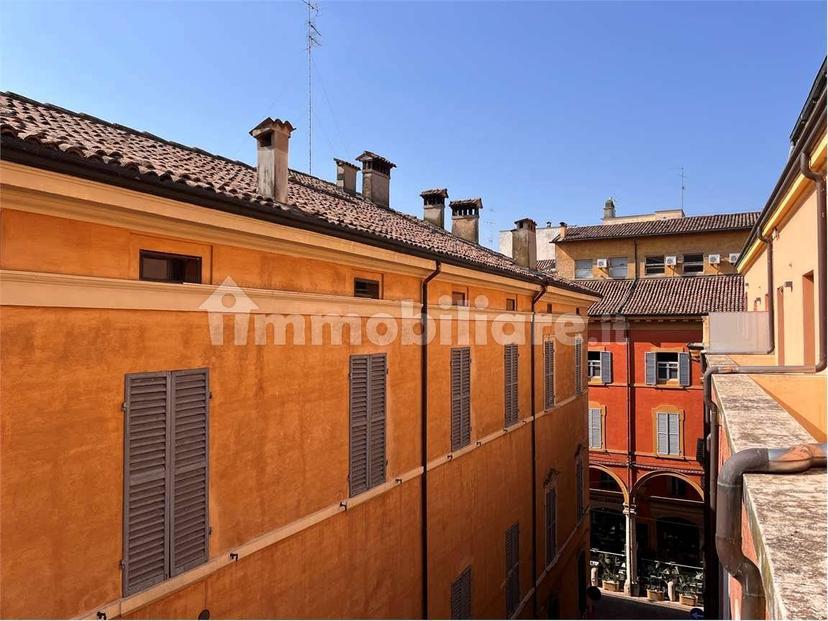 Attico via Donzi, 5, Centro Storico, Modena — foto 7 di 28