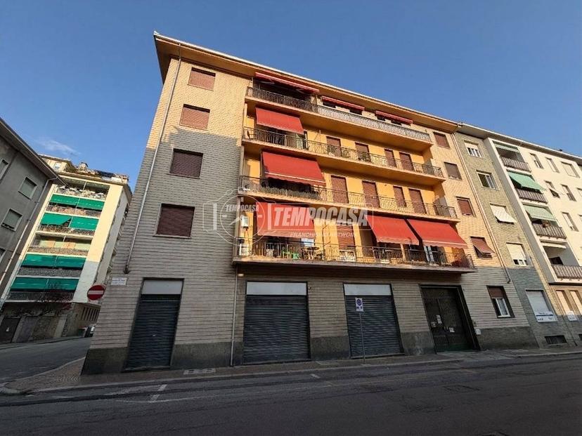 Trilocale via Eugenio Bona, Centro Storico, Biella — foto 11 di 14