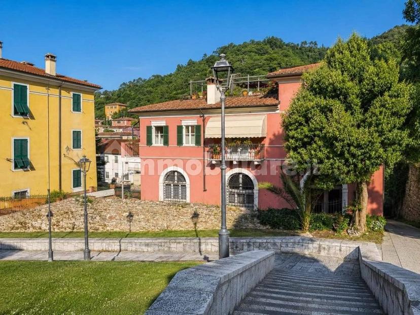 Bilocale ottimo stato, primo piano, Centro, Carrara — foto 4 di 25