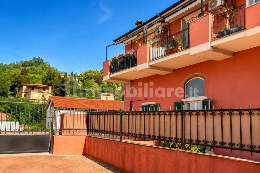 Bilocale ottimo stato, primo piano, Centro, Carrara — foto 6 di 25