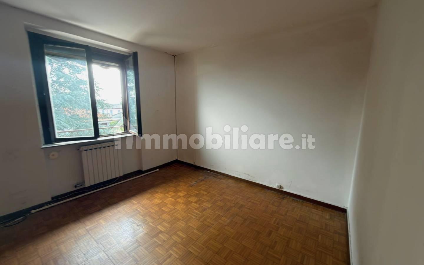 Trilocale via Giacomo Puccini 13, Centro, Siziano