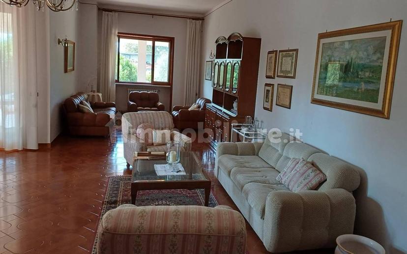 Villa plurifamiliare via Matilde Serao, Centro, Veglie — foto 18 di 39