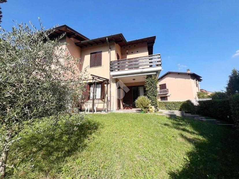 Villa bifamiliare via Libertà 42, Centro, Turate — foto 19 di 44