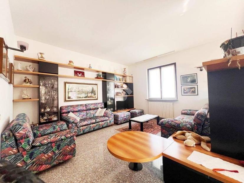 Villa bifamiliare via Libertà 42, Centro, Turate — foto 10 di 44