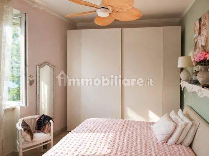 Bilocale ottimo stato, primo piano, Centro, Carrara — foto 18 di 25