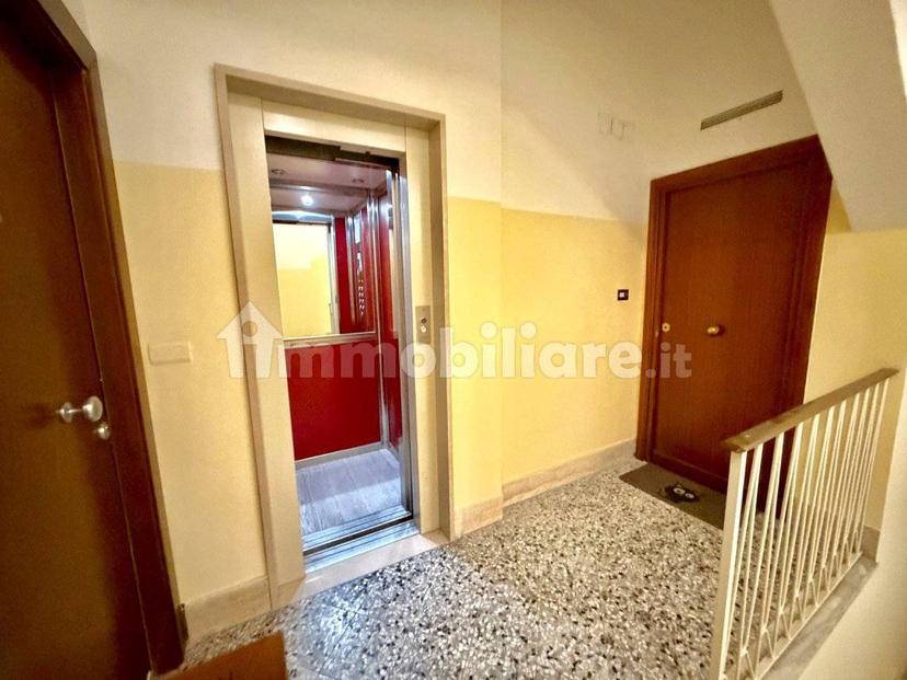 Trilocale via San Gaetano, Centro Storico, Benevento — foto 17 di 18