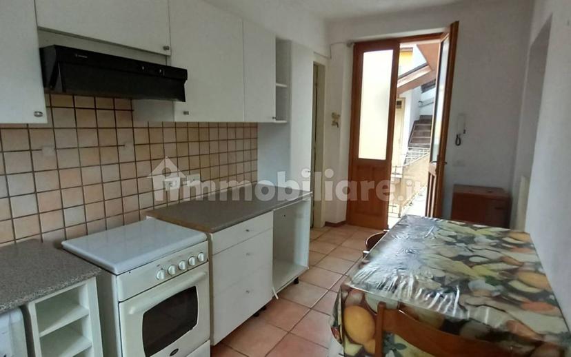Bilocale via Professor Calderini, Centro, Borgosesia — foto 8 di 19