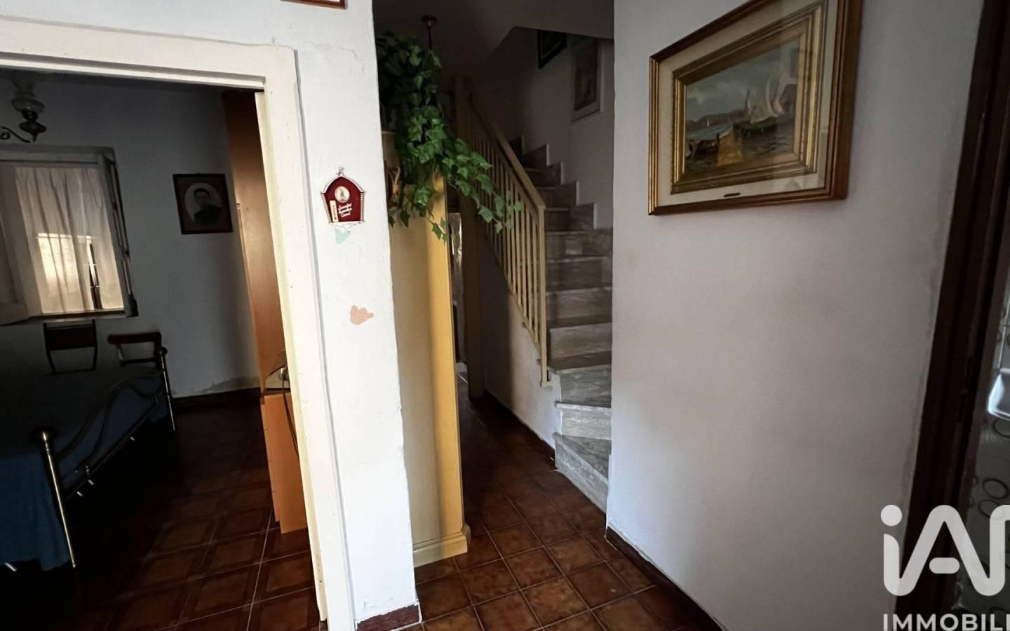 Villa unifamiliare via Cristoforo Colombo 27, Centro, Soveria Simeri