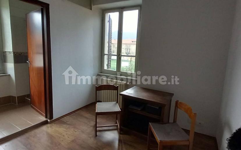 Bilocale via Professor Calderini, Centro, Borgosesia — foto 15 di 19