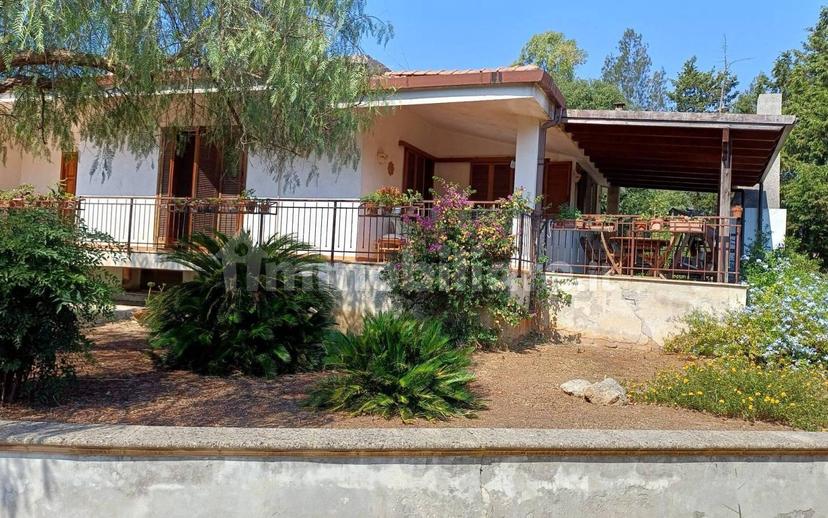 Villa plurifamiliare via Matilde Serao, Centro, Veglie — foto 20 di 39