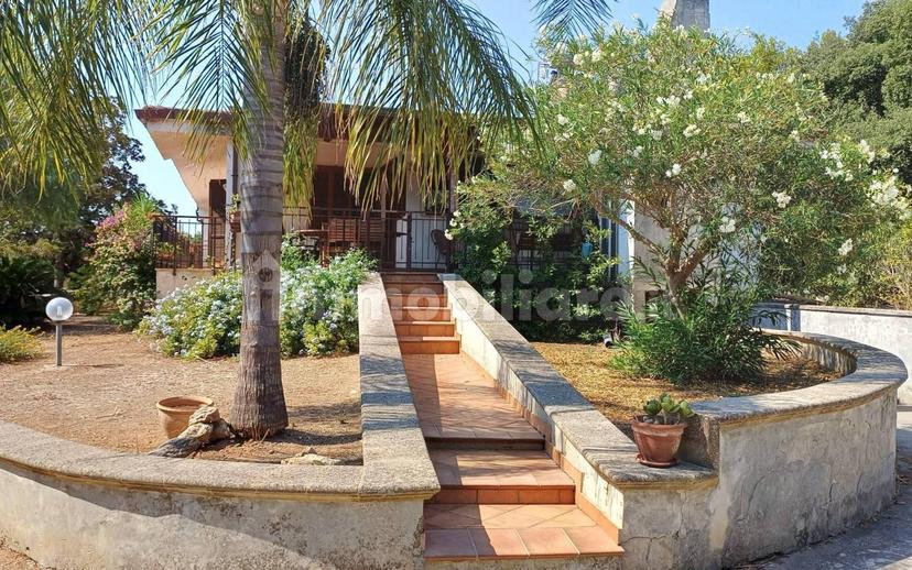 Villa plurifamiliare via Matilde Serao, Centro, Veglie — foto 9 di 39