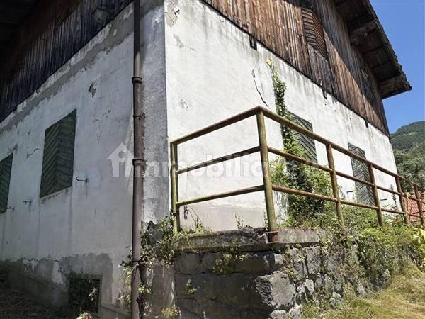 Appartamento via Provinciale, Sillano Giuncugnano — foto 4 di 9