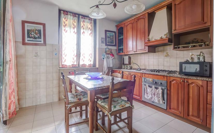 Villa a schiera via dei Fiori, Centro, Gavirate — foto 10 di 32