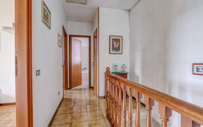 Villa a schiera via dei Fiori, Centro, Gavirate — foto 5 di 32