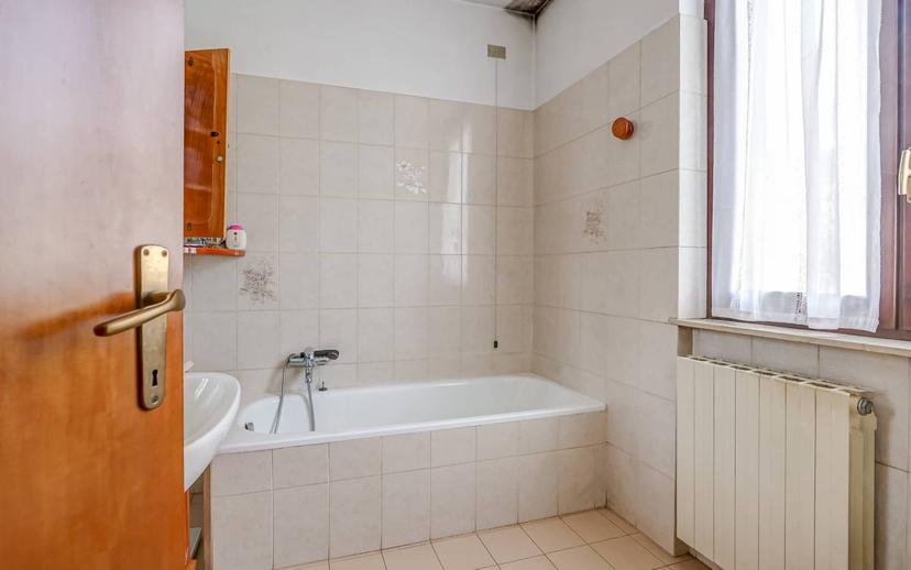 Villa a schiera via dei Fiori, Centro, Gavirate — foto 14 di 32