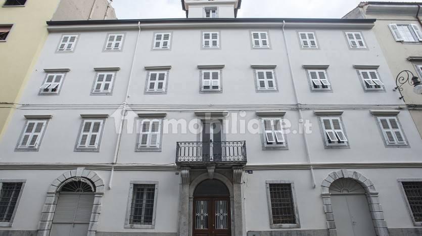 Trilocale via Valdirivo 14, Borgo Teresiano, Trieste