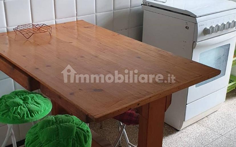 Stanza singola via Carnia 69, Varese — foto 2 di 9
