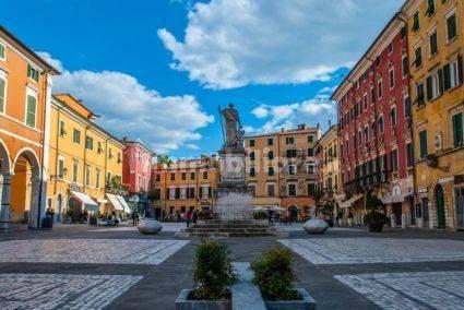 Bilocale ottimo stato, primo piano, Centro, Carrara — foto 13 di 25