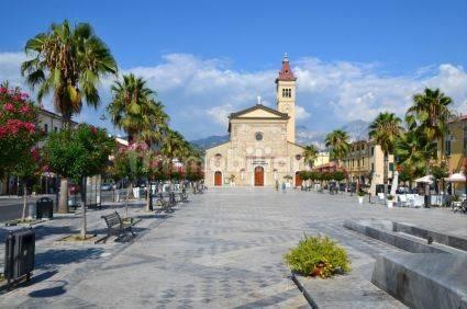 Bilocale ottimo stato, primo piano, Centro, Carrara — foto 2 di 25