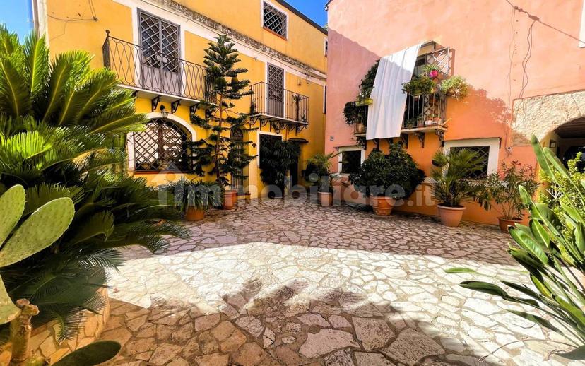 Appartamento in villa via Pescia, Lanza di Scalea - Olimpo, Palermo — foto 2 di 6
