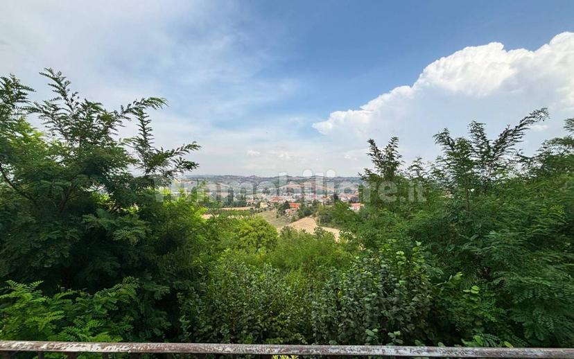 Bilocale via Giuseppe Garibaldi, Centro, Castell'Alfero — foto 2 di 20